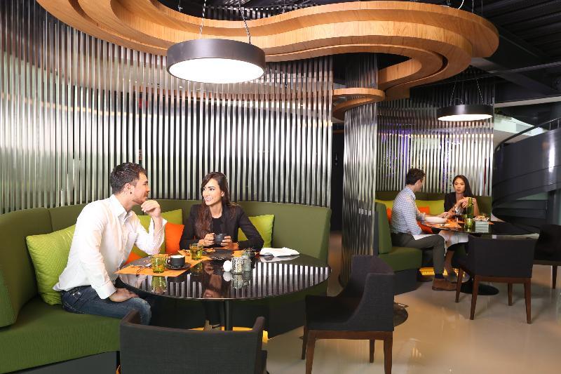 Hotel Zazz Urban Bangkok Extérieur photo